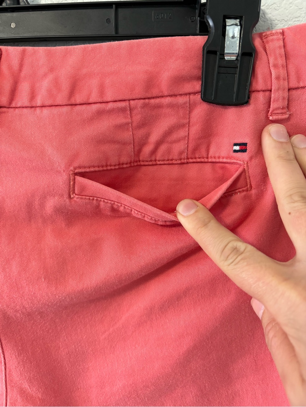 Tommy Hilfiger Womens Size 10 Coral Chino Shorts Stretch Cotton Preppy - Picture 9 of 10